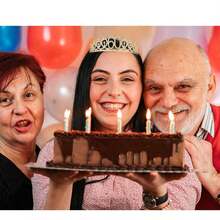 60th Birthday Decorations For Women Sparkling 60th Birthday Sash And Tiara Set With Rhinestone 60 And Pearl Pin, Golden Metallic Shine Party Accessories - 藍色 - 查看 2