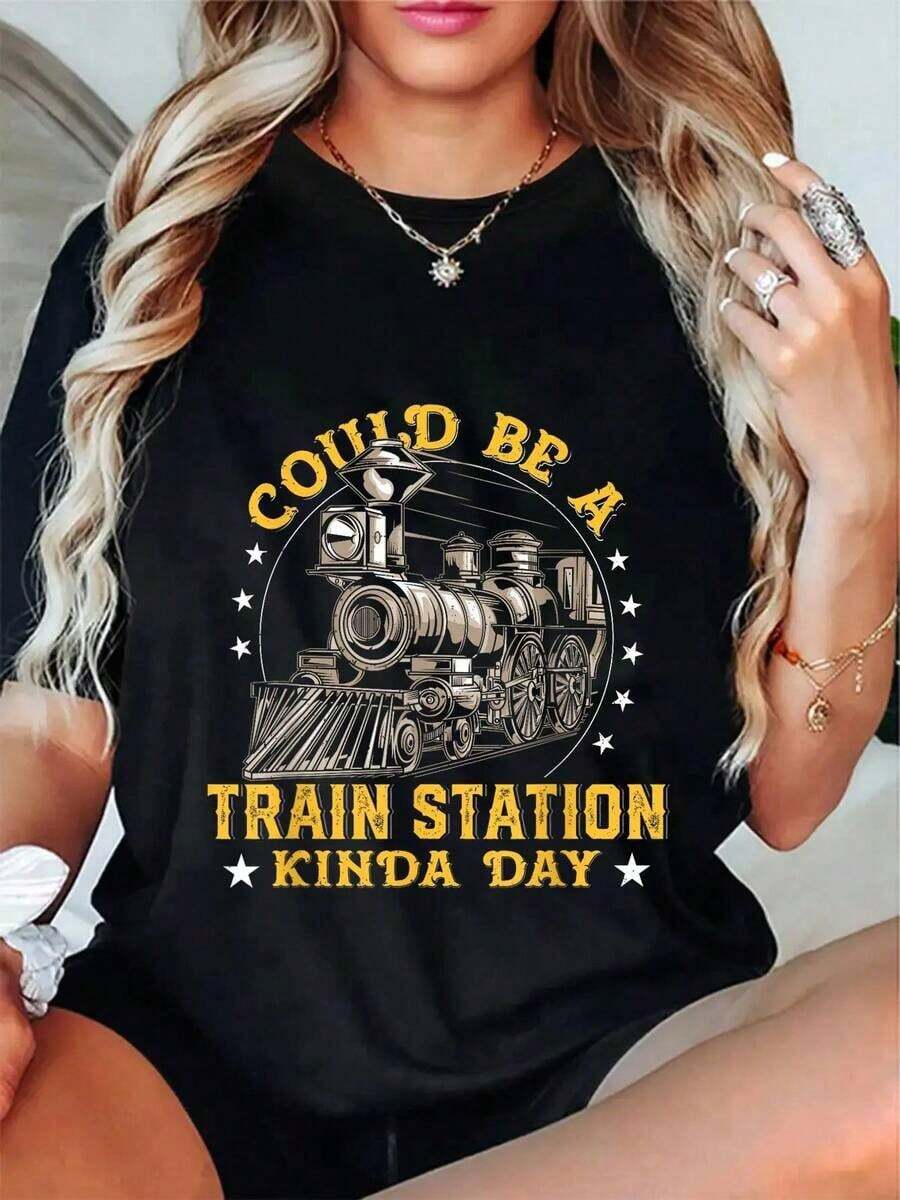 100% Algodón, Camiseta Unisex con Estampado 'Could Be A Train Station Kinda Day', Cuello Redondo, Estilo Clásico, Moda de Verano, Tops para Vacaciones - Negro - Ver 1