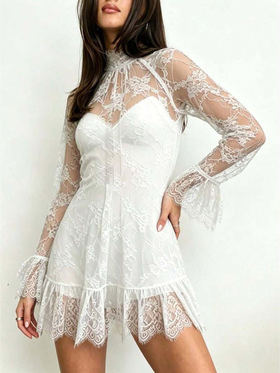 Vestido corto gótico romántico de encaje floral, con cuello alto, mangas largas y superposición transparente, vestido negro corte en A para eventos de noche y cócteles - Blanco - Ver 1