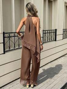 Conjunto de 2 piezas de top halter con dobladillo asimétrico de encaje en contraste y pantalones para mujer - Marrón Chocolate - Ver 4