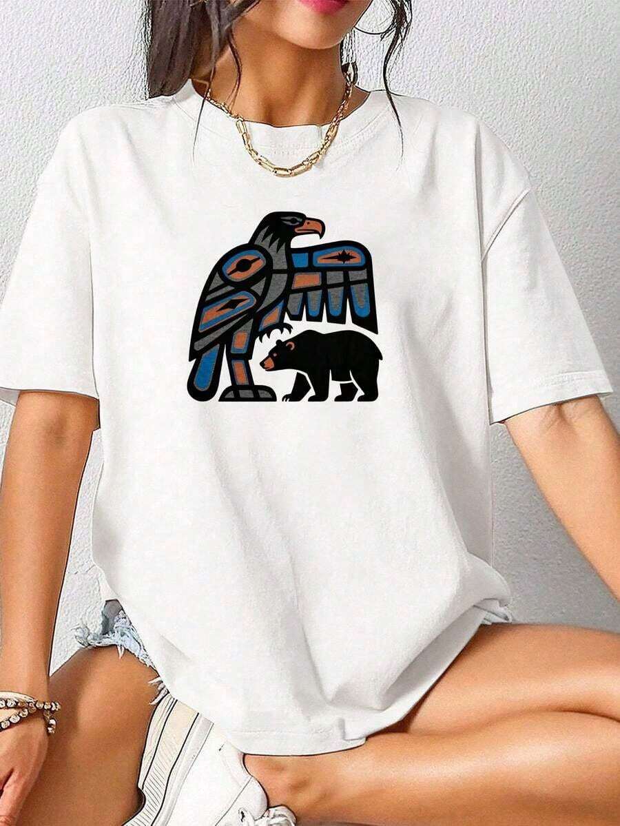 Premium Quality Women's Short-Sleeved T-Shirt, Made Of Pure Cotton, Soft And Comfortable, A Recommended Item, With A Printed Design Featuring An Eagle And Bear Motif. . - 白色 - 查看 1