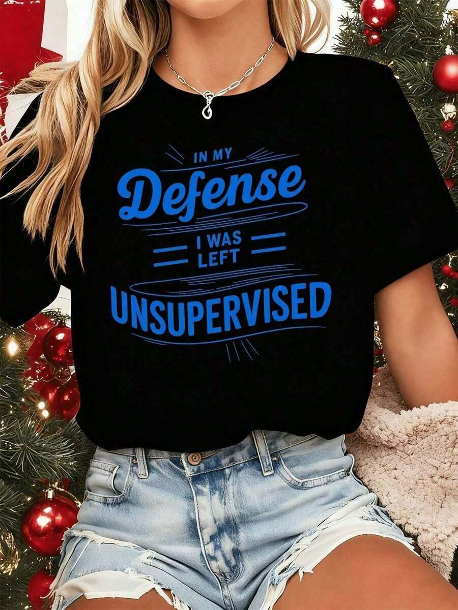100% Cotton. Women's "In My Defense" T-Shirt, Made Of Soft Cotton, With A Relaxed Fit, Casual Style, And Comfortable Feel, Featuring A Unique Graphic Print. New Release! Simple Solid Color Women's T-Shirt, Loose And Fitted Cut, Casual Short Sleeves. - 黑色 - 查看 1
