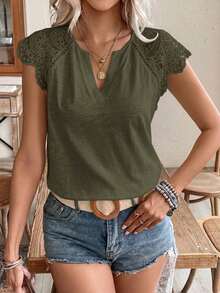 Frenchy Camiseta de algodón de bambú de unicolor de verano con parche de encaje blanco soluble en agua y escote en V. Cómoda y transpirable para uso diario, vacaciones y viajes.Estilo Cottagecore, blanco, temporada de bodas - Verde militar - Ver 5