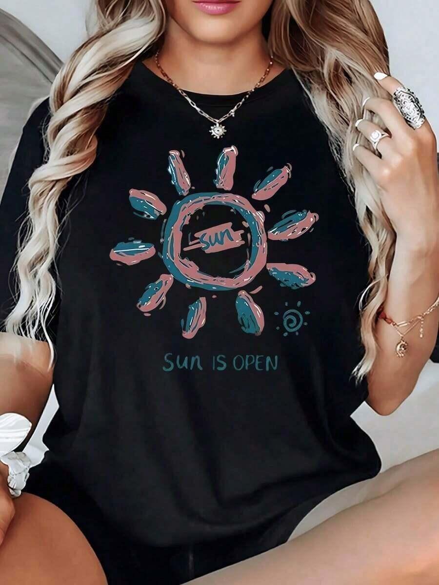 100% Cotton. Radiant Hand-Painted Sun Symbolizing Positive Energy And Openness To New Experiences. Women's 100% Cotton 220g T-Shirt. Women's Simple Solid Color T-Shirt, Loose And Slim Fit Casual Short Sleeve - 黑色 - 查看 1