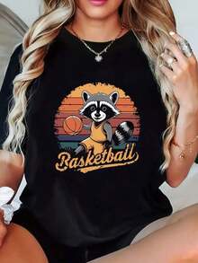 Plus Size - Women's Graphic Basketball T-Shirt - Raccoon Player Design With Basketball Hoop - Soft Crew Neck Fan T-Shirt, Casual Everyday And Game Day Wear - Lightweight Women's T-Shirt, Basketball Apparel, Fan Apparel, Fun Design T-Shirt, Comfortable Fit T-Shirt, Durable Print Quality, Summer T-Shirt, Breathable Material, Short Sleeve T-Shirt, Women's - 黑色 - 查看 1