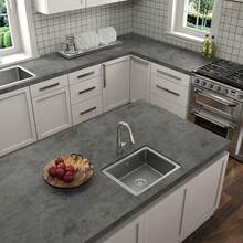 Giấy dán tường xi măng công nghiệp kích thước 15,7in x 118in, tự dính, chống thấm nước, có thể giặt, chống trầy xước, giấy dán dày dặn, có thể tháo rời, đa dụng cho tường điểm nhấn, mặt bàn bếp, phòng tắm và các dự án DIY tại nhà, giấy dán tường xi măng công nghiệp, giấy dán màu xám bê tông. - Xi măng nứt - Xem 6