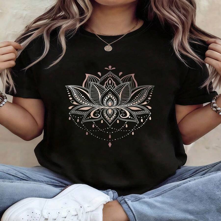 Camiseta informal de algodón de manga corta y cuello redondo para mujer con estampado de loto estilo bohemio, ideal para yoga y uso diario. - Negro - Ver 1