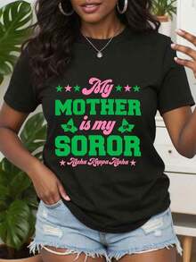 Camiseta AKA Pretty AKA, Camiseta de la Sororidad AKA para Mujer, Camiseta de Cuello Redondo, Camiseta con Letras Coloridas, Camiseta con Patrón Decorativo AKA, Camiseta con Letras Gruesas, Tela Lavable a Máquina - Negro - Ver 5