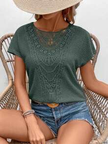 Camiseta de manga corta con hombros caídos de tela de gofre con textura de encaje para mujeres con mangas de murciélago - Verde - Ver 3