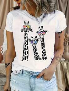 Camiseta casual de mujer con estampado de jirafa y gafas, manga corta, cuello redondo, top de punto de poliéster, ligeramente elástica, corte regular, adecuada para todas las estaciones - 95% poliéster, 5% spandex, 180 gramos por metro cuadrado. - Blanco - Ver 2