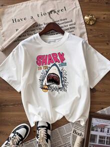 Shark T-Shirt With "Shark In The Water" Text.  Short-Sleeved T-Shirt For Spring/Summer 2026, Made In Mexico, 180 Grams. Cartoon Print, Couple Design, Suitable For Indoor Or Outdoor Wear. Crew Neck, Unisex, Ideal For The Office And Leisure. One-Pack. - WH-P631577SLNDXZGY624 - 查看 4