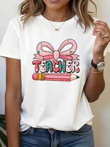 Back To School Season, Sweet Teacher Style, Heart-Shaped Bow And Pencil Elements, TEACHER Pattern Print, Plus Size Women's Casual Round Neck T-Shirt For Spring-Summer, Suitable For Daily Wear, Shopping And Meetings. - 白色 - 查看 1