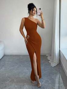 Nuevo vestido maxi de mujer de unicolor y sexy con hombro asimétrico, retorcido y fruncido, con cuello asimétrico, textura de punto y estilo ajustado, con diseño retorcido y con abertura, atuendo elegante para mujer, vestido para fiesta de primavera/verano, vacaciones, San Valentín - Marrón - Ver 7
