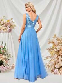 Vestido de dama de honor formal de línea A con escote en V sin mangas, bordado y de malla, vestido de fiesta elegante, vestido de invitado de boda formal, vestido de ceremonia de graduación, vestido de noche de primavera - Celeste - Ver 7