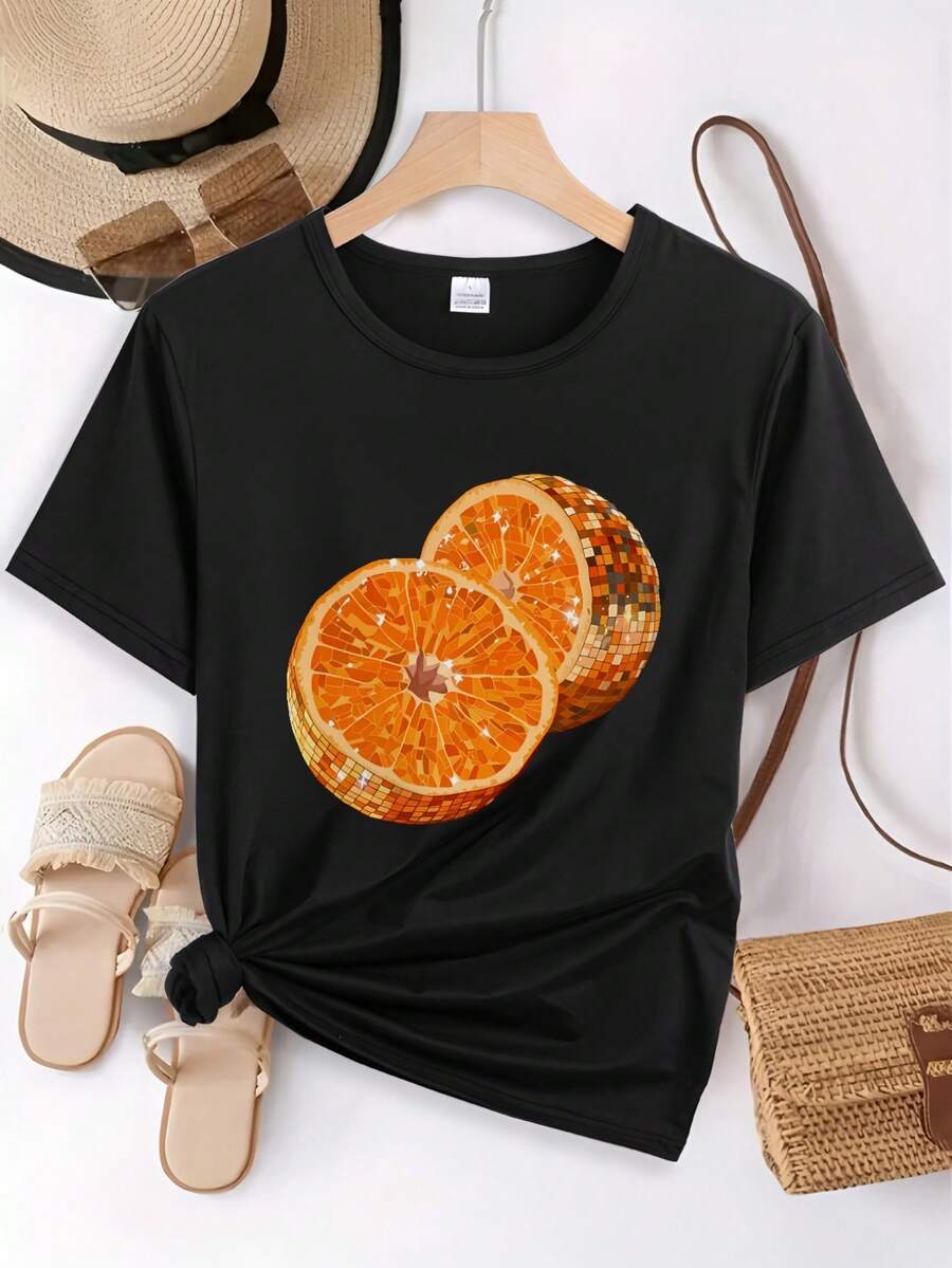 Plus Size Women's Summer Outfit, 1 Piece, Casual And Elegant Style, Loose-Fitting T-Shirt With Orange Slice Print, Round Neck And Short Sleeves, Ideal For Parties, Holiday Gifts, Everyday Wear And Lounging At Home. Printed, Simple, Versatile, Loose Fit, With A Fitted Round Neck. - 黑色 - 查看 1