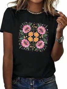 Under The Radar Women's Fashionable Black Floral Print T-Shirt – Eye-Catching Short-Sleeved Blouse With Bright Pink-Orange Flowers And Green Leaf Patterns. | The Perfect Match For Casual Outings And The Sweet Charm Of Summer. | A Wardrobe Essential, Create  Looks With Accessories - Unisex Loose Cotton Short-Sleeved Crew Neck T-Shirt In A Vintage Urban Style. - 黑色 - 查看 1