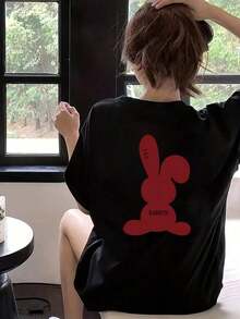 Graphic Short Sleeve T-Shirts, New Release, 1 Piece Round Neck T-Shirt With Red Rabbit Print, Casual Short Sleeve Top For Spring And Summer, Daily Casual Clothing For Women, 100% Cotton. - 黑色 - 查看 1