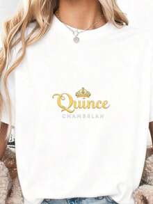 Quince Chambelan & Elegant Gold Crown, Women's Short-Sleeved T-Shirt With Elegant Text, Comfortable, Soft And Lightweight Fabric, Ideal Gift For Quinceañera Enthusiasts Or Lovers. 100% Cotton. - 白色1 - 查看 1