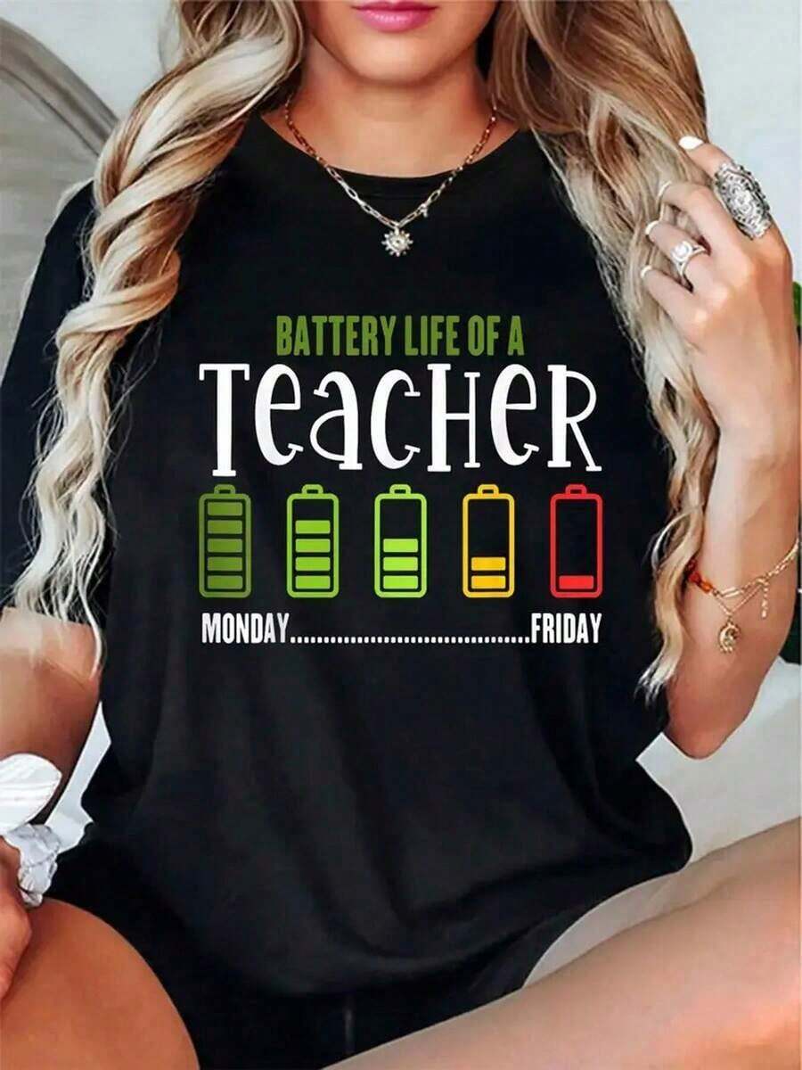 Plus Size - Funny T-Shirt For Plus Size Teachers - A Teacher's Monday-To-Friday Battery Life With Battery Icons (Green/Yellow/Red) - Comfortable Short Sleeve Crew Neck T-Shirt For Everyday Use By Teachers And Staff - Humorous Teacher T-Shirt - 黑色 - 查看 1