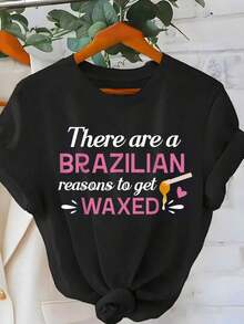 Plus Size, Funny Plus Size Women's T-Shirt With 'There Are Brazilian Reasons To Shave' Print With Honey Dipper And Pink Heart, Casual Black Short Sleeve Crew Neck T-Shirt For Brazilian Culture Fans, Body Positivity Outfit - 黑色 - 查看 7
