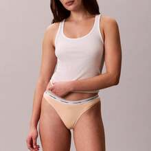 Calvin Klein Calvinklein Icon Logo Thong Underwear  Women  Panties QD5043 - 蜜桃樂園 - 查看 2