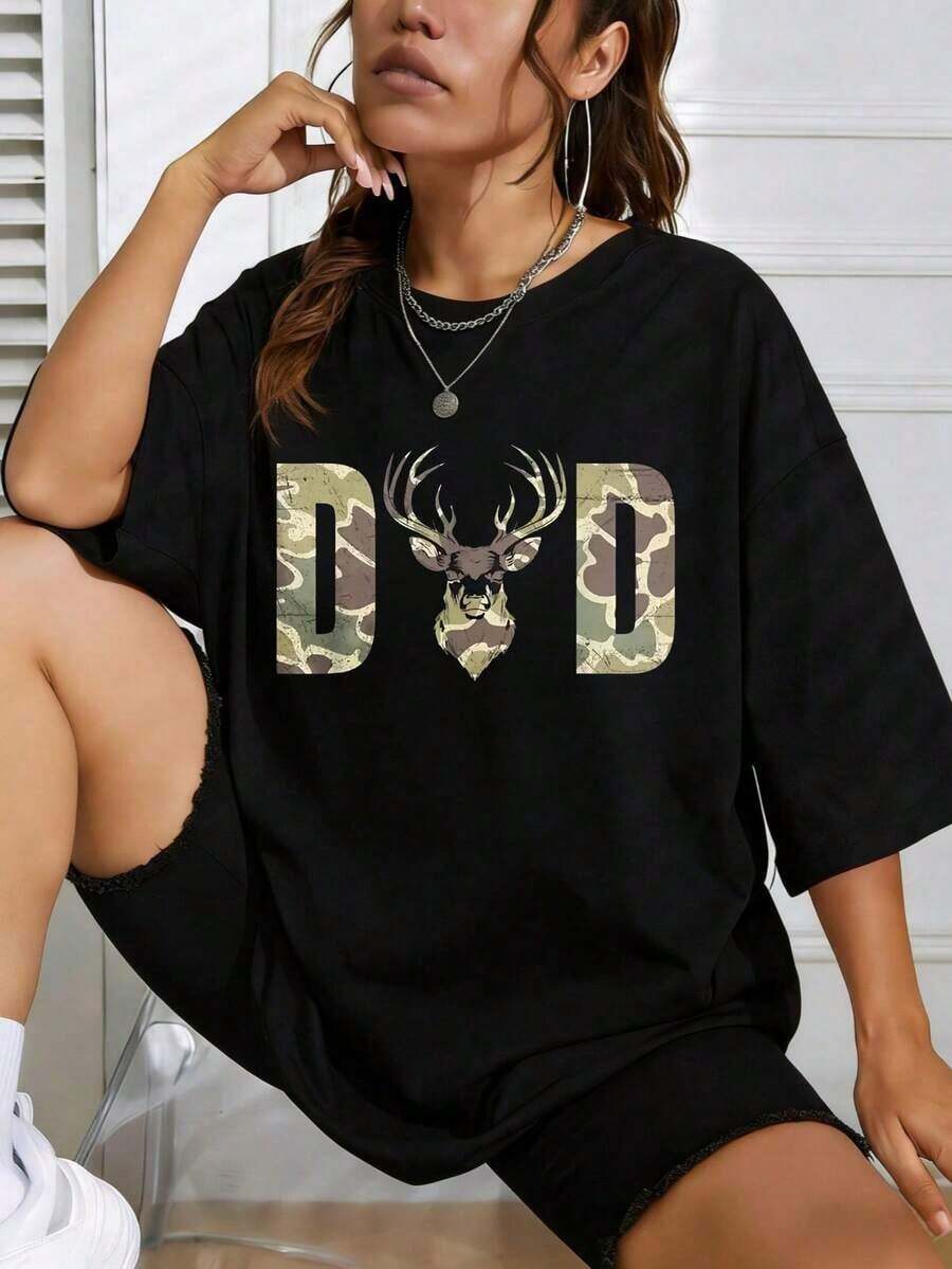 Women's Short-Sleeved Cotton T-Shirts With A Graphic Deer Head Print, Casual Summer Outdoor Tee, Perfect Gift For Her. Features A Round Neck, Printed Design, And Is Suitable For Everyday Wear. These T-Shirts Make Excellent Gifts For Friends And Family. Made From 100% Cotton, They Offer A Youthful And Fashionable Design. - 黑色 - 查看 1
