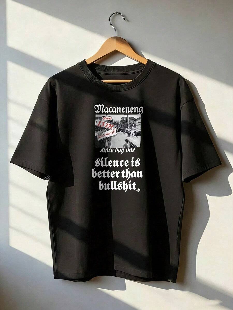 Retro Street Photo T-Shirt With "Silence Is Better Than" Slogan, Fashionable Short-Sleeve T-Shirt For Spring/Summer 2026, Made In Mexico, 180 Grams. Cartoon Print, Couple Design, Suitable For Indoor Or Outdoor Wear. Crew Neck, Unisex, Ideal For Office And Leisure. One-Pack. - BK-P631577SLNDXZGY586 - 查看 1