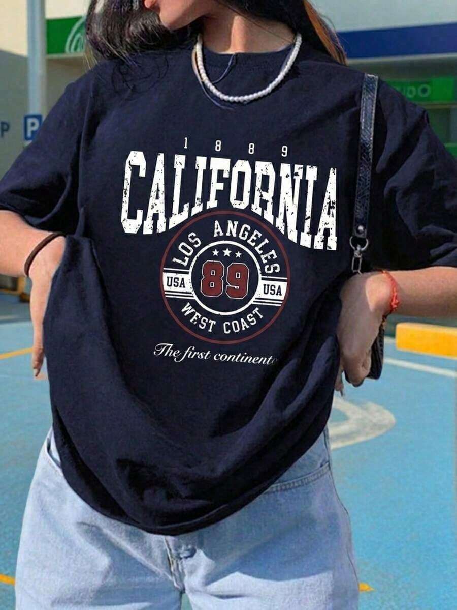 Vintage LA Graphic Crew Neck T-Shirt - A Viral '90s Retro Preppy Must-Have | Navy Blue West Distressed Letter Print Tee | Perfect For Summer Holidays, Campus, And Casual Wear, Soft And Breathable Cotton Blend Fabric Combines Timeless Campus Athletic Vibe With Relaxed Y2K Retro Comfort - 彩色 - 查看 1