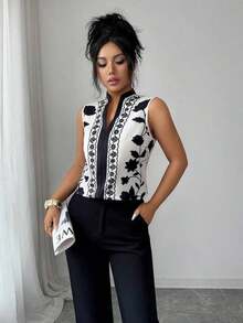 Blusa con cuello en V, estampada y sin mangas con cierre a media altura - Multicolor 5 - Ver 4