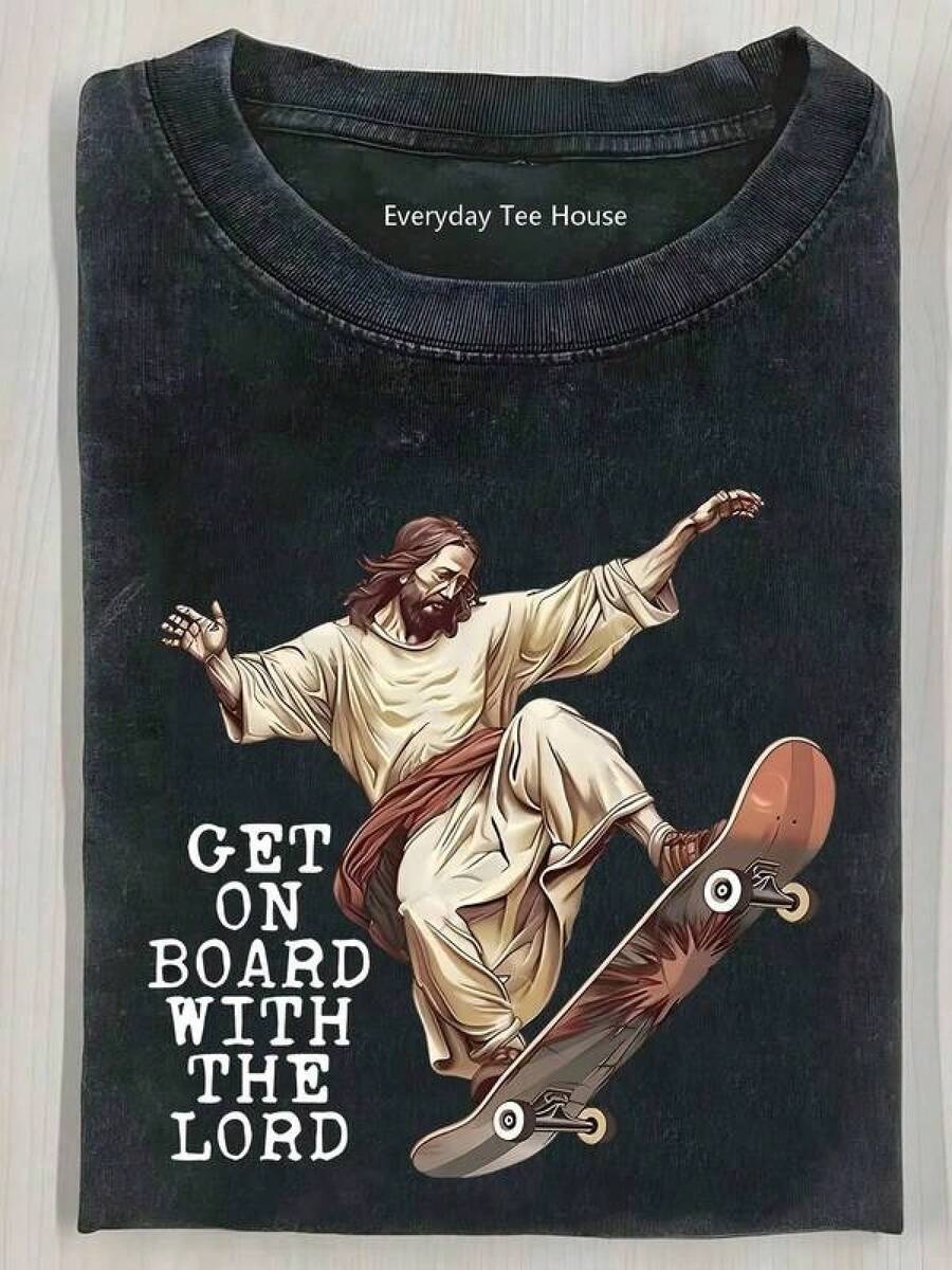 230g T-Shirt With A Single-Sided Print, Perfect For Halloween, Thanksgiving, And Christmas, Featuring A Jesus On A Skateboard Design. Ideal For Outdoor Adventures And A Great Gift For Family, Friends, And Colleagues. Women's Casual Printed T-Shirt, Short Sleeve, Crew Neck, Local Urban Fashion For Spring/Summer. - 黑色 - 查看 1