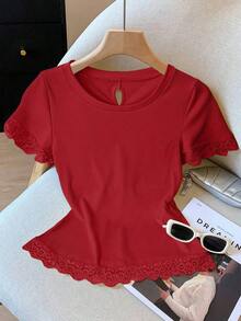 Camiseta de mujer de unicolor con cuello redondo, parche de encaje y manga corta con lazo en la espalda - Rojo - Ver 4