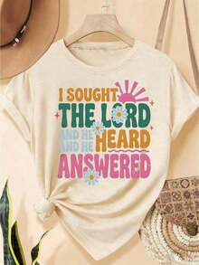 Women's Graphic T-Shirt With "I Sought The Lord And He Heard Me And Answered Me" Print, Bible Verse Print, Summer Tops, Casual Vacation Outfits, Christian Aesthetic Cotton T-Shirts, Summer Clothing. - 杏 5 - 查看 1