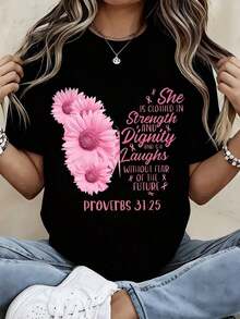 Camiseta de Moda para Mujer con Flores Rosadas y el Versículo Bíblico Proverbios 31:25: Ella Está Vestida de Fuerza y Dignidad y Ríe Sin Miedo al Futuro, Ideal para Ropa Casual y Atuendos Diarios.blusa casual mujer - Negro - Ver 7