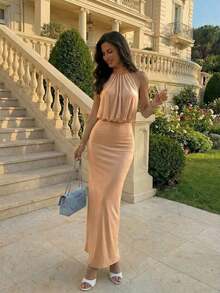 Vestido elegante y digno de invitada de boda con elástico, vestido largo fruncido de cuello halter con tela brillante - Champán - Ver 10