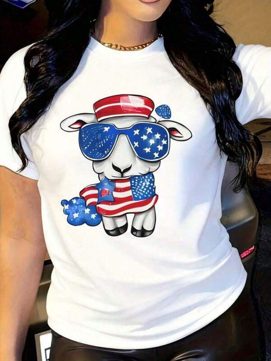 Camiseta Patriótica de Mujer para Todas las Temporadas con Cuello Redondo para el 4 de Julio - Diseño Gráfico de Ovejas Lindas, Bandera Americana, Gafas de Moda y Fuegos Artificiales, Estampado Geométrico en Rojo, Blanco y Azul, Lavable a Máquina - Blanco - Ver 1
