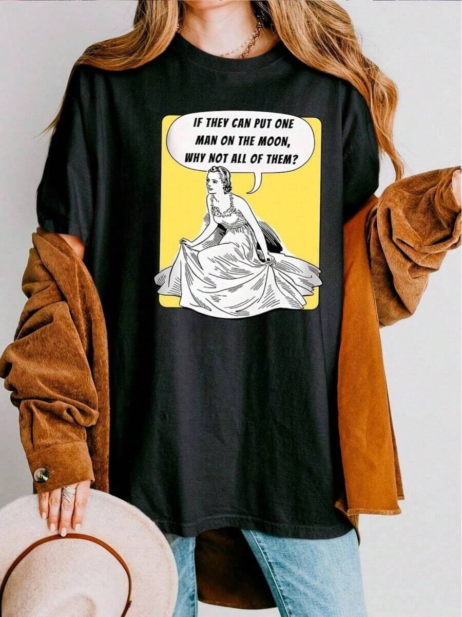 1 Piece Pop Art Comic T-Shirt "If They Could Put A Man On The Moon", Aesthetic, Funny And Bold Humor, Pop Art T-Shirt, Monogram Printed T-Shirt, Casual Short Sleeve Crew Neck T-Shirts For Summer And Spring, For Women, 180g 100% Cotton. - 黑色 - 查看 1