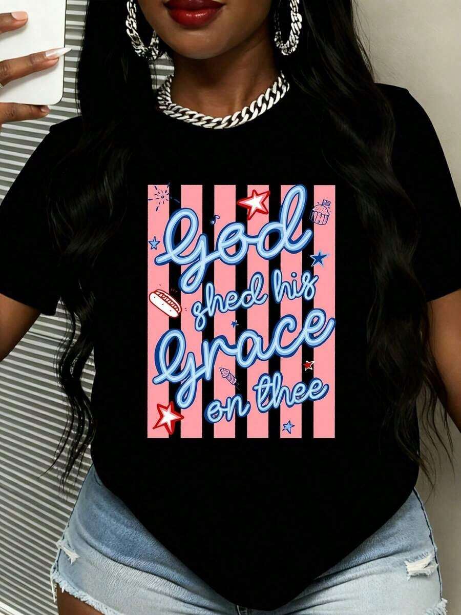Camiseta de cuello redondo a la moda con rayas rosas y texto azul "God Shed His Grace On Thee", decorada con estrellas y diseño de cupcake. Adecuada para usar en primavera y verano. Regalo ideal para amigos, familiares u ocasiones religiosas. Perfecta para salidas informales y actividades ligeras. Uso diario. - Negro - Ver 1