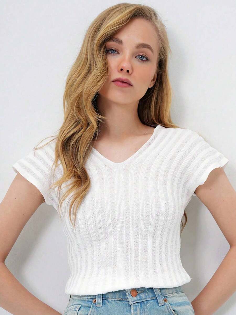 Women's Fashionable Minimalist Versatile V-Neck Ribbed Knit Top, Summer - White - View 1