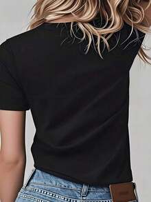 As Valentine's Day Approaches, Take Advantage Of New Year's Discounts On Plus-Size Clothing, Including A Plus-Size Women's T-Shirt. This Casual Short-Sleeve Crew Neck T-Shirt Is Made Of Medium-Stretch, Machine-Washable Fabric. - 黑色 - 查看 2