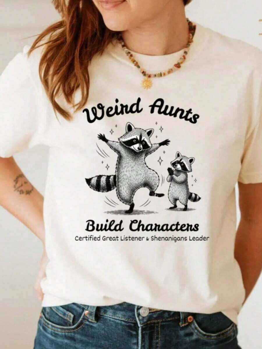 Weird Aunt Soft Character Development T-Shirt, Funny Raccoon Aunt T-Shirt, Weirdcore Aunt Sublimation, Aunt Club T-Shirt, Women's 100% Cotton Oversized T-Shirts, Women's Casual Short Sleeve Crew Neck Printed T-Shirts, 1 Piece Fashion Printed T-Shirt - 白色 - 查看 1