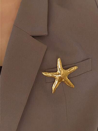 A Metal Simple And Versatile Starfish Brooch With Vacation Style Three-Dimensional Design Accessories, Niche And High-End Accessories For Women
