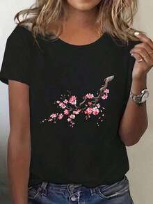 Women's Premium 100% Cotton Short-Sleeved T-Shirt With A Printed, Casual, And Fitted Design. This T-Shirt Features A Beautiful Cherry Blossom Design, Is Soft And Comfortable, And Is A Versatile Piece Suitable For Everyday Wear. A Comfortable, Casual Summer T-Shirt With A Crew Neck And Relaxed Fit. A Great Gift Idea. - 黑色 - 查看 7
