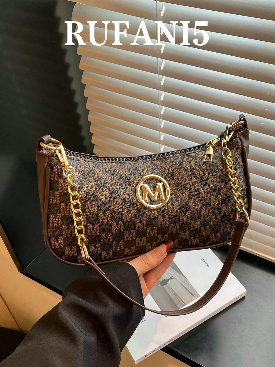 时尚新款全印花复古金链单肩包，经典百搭五金装饰女士手提包，适合购物、装钱包、年轻女性、大学生、职场新人及白领人士。非常适合办公室、大学、工作、商务、通勤、户外活动、旅行及郊游等场合。