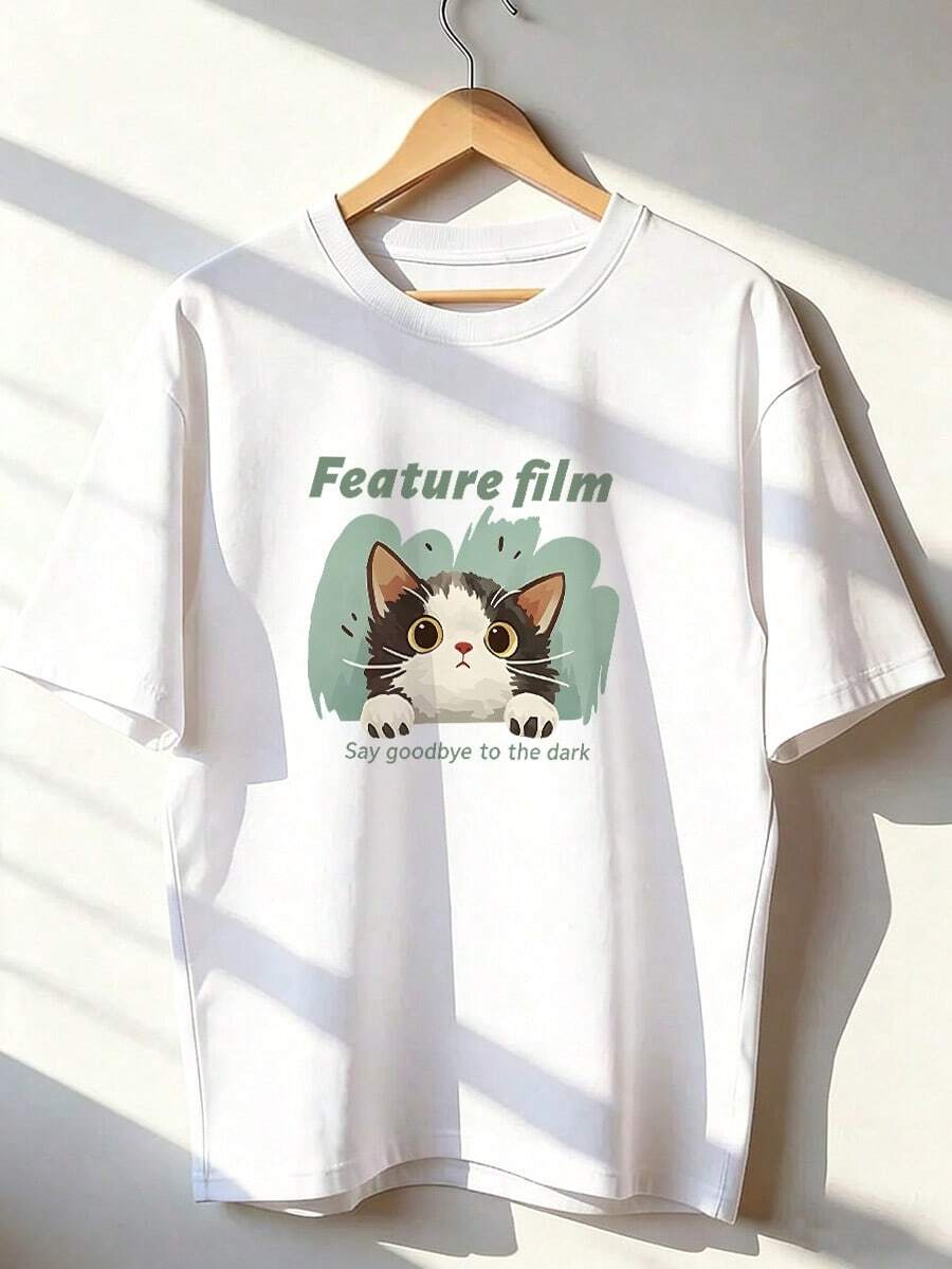 Cute Cat T-Shirt With "Feature Film" Text, Fashionable Short-Sleeved T-Shirt For Spring And Summer 2026, Made In Mexico, 180 Grams. Cartoon Print, Couple Design, Suitable For Indoor Or Outdoor Wear. Crew Neck, Unisex, Ideal For Office And Leisure. One-Pack. - WH-P631577SLNDXZGY609 - 查看 1