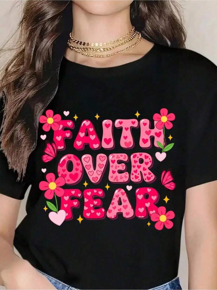 Women's T-Shirt, "Faith Over Fear" T-Shirt With Flowers And Hearts For Women, Cute Inspirational Graphic T-Shirt, Motivational Christian T-Shirt For Everyday Wear And Gift - 黑色 - 查看 1