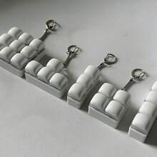 1個 4合1鍵盤式壓力緩解鑰匙圈，附便攜夾扣，可愛療癒風鑰匙/包包吊飾 - 花色 - 查看 2