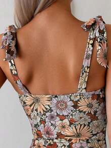 Swim Basics 1 pieza Traje de baño de una sola pieza con estampado sólido y floral y tirantes de espagueti anudados para mujer - Marrón - Ver 4