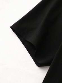 Una divertida camiseta de manga corta estampada con un diseño único y juguetón inspirado en corbatas, una camiseta de manga corta informal y a la moda para mujer, una elegante y cómoda camiseta de cuello redondo con estampado divertido, una camiseta ideal para regalar, una cómoda camiseta de cuello redondo para mujer 100% algodón. - Negro - Ver 4
