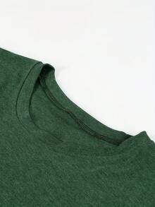 T-Shirt With The Word "Brazil" Handwritten And The Combined Pattern Of Colorful Capital Letters "BRAZIL", Colorful Cotton T-Shirt, New Summer Short Sleeve T-Shirt For Women, Casual Fashion Printed T-Shirt, Stylish Women's Clothing. - 墨綠色 - 查看 3