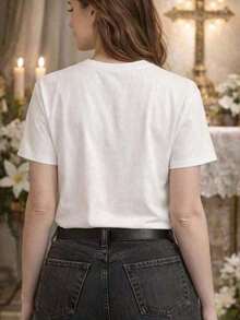 Under The Radar Catholic T-Shirt With Gospel Print, Holy Cross, Casual, Comfortable, Religious Gift, Comfortable Blouse 100% Cotton - Vintage Street Style Unisex Loose Cotton Short Sleeve Crew Neck T-Shirt - 白色 - 查看 3